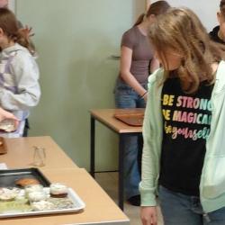 Jausenverkauf 2ab-Klassen