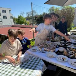 Jausenverkauf 2ab Burschen