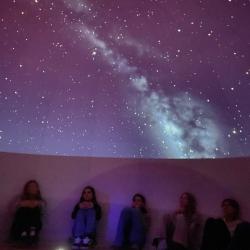 Das mobile Planetarium der TU Wien begeisterte die Schüler:innen
