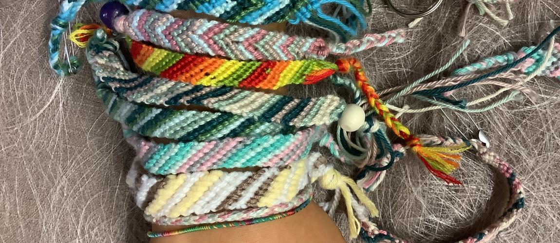 Freundschaftsbändchen knüpfen